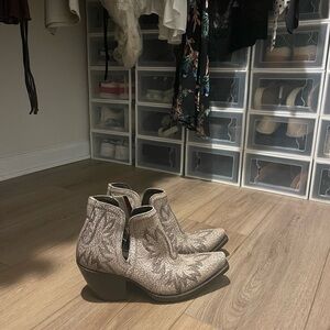 Ariat Textured Tan Ankle Booties